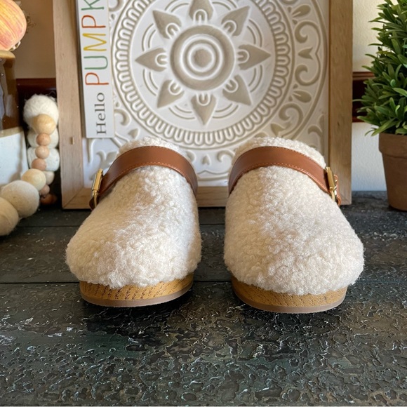 Universal Thread Faux Fur Sherpa clogs - Picture 5 of 11